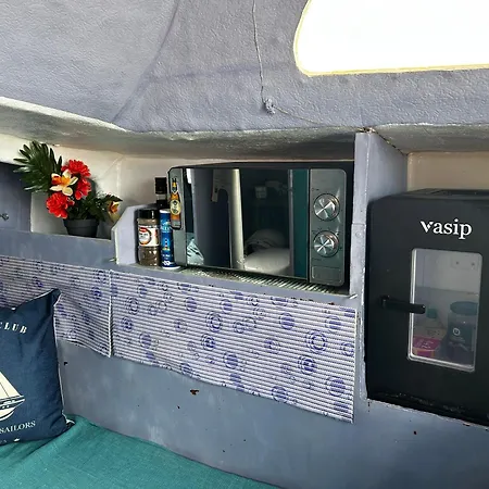 Sejour Sur Voilier Bateau-hôtel Antibes